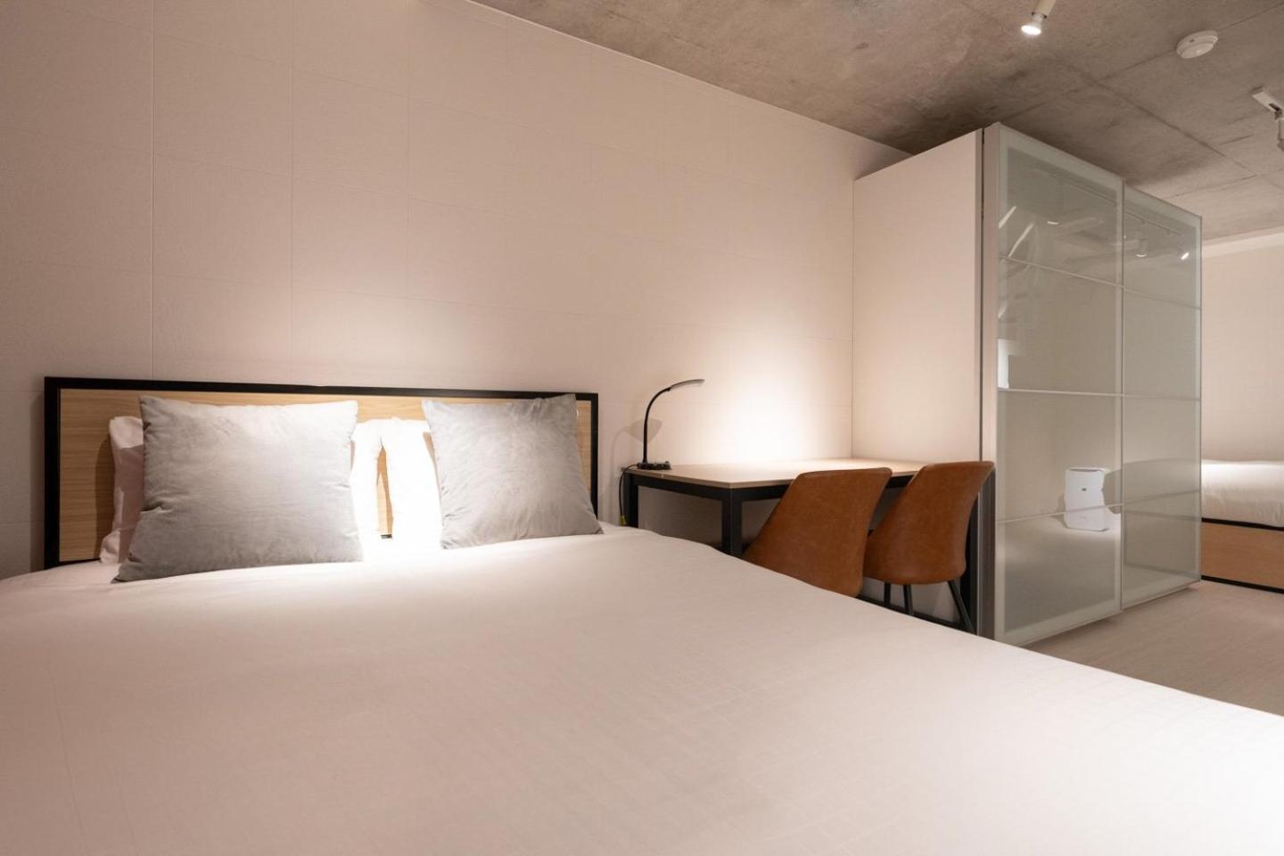 Leclerc Higashi-shinjuku Apartment